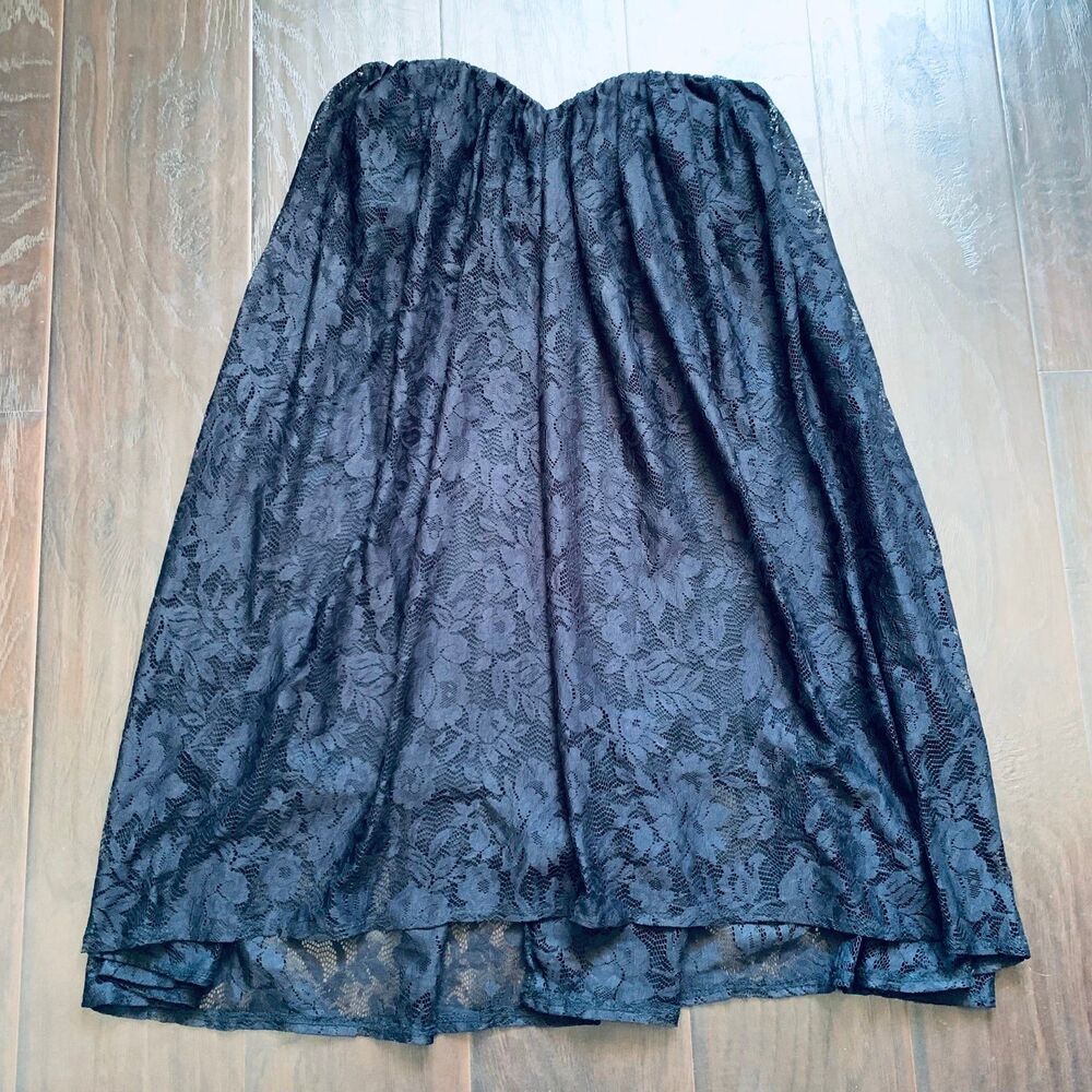 ASOS Women's Black Flowy Lace Strapless Dress | Size: 8